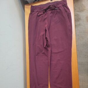 Lululemon Fushia Sweatpants